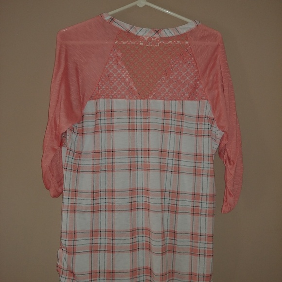 Coral plaid top - Picture 2 of 2